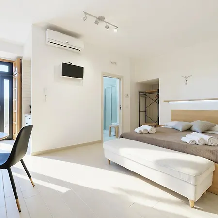 Cantine Cippone Bed & Breakfast 3*