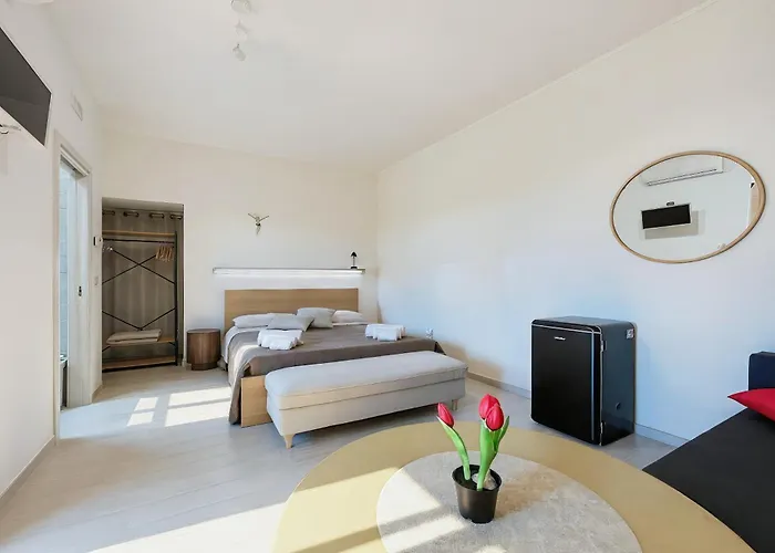 Cantine Cippone Bed & Breakfast 3*